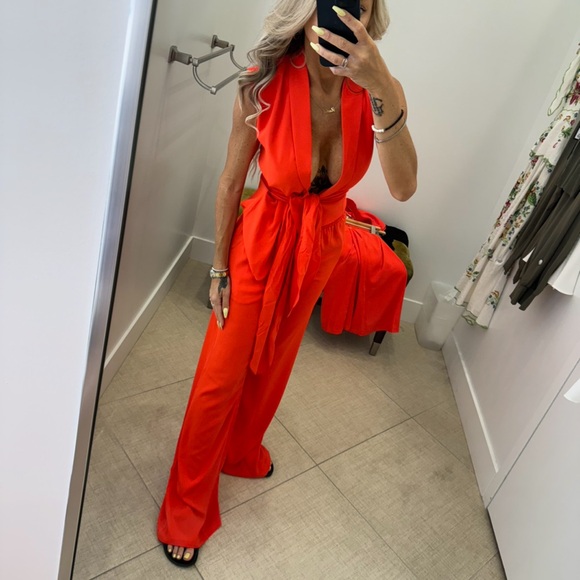 New nwt designer orange matching top set Adrienne Vittadinni Las Vegas size 2 - Picture 2 of 2